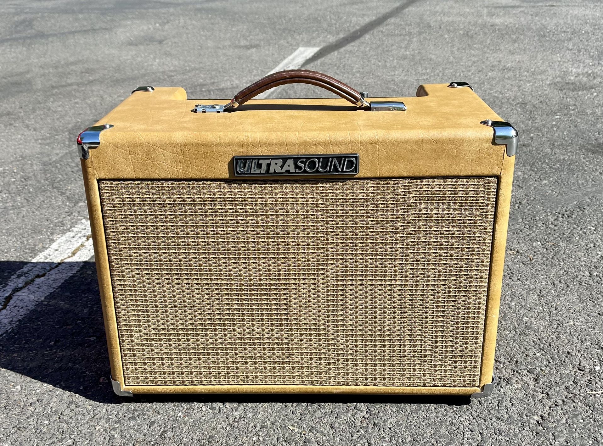 Ultra Sound Guitar Amplifier