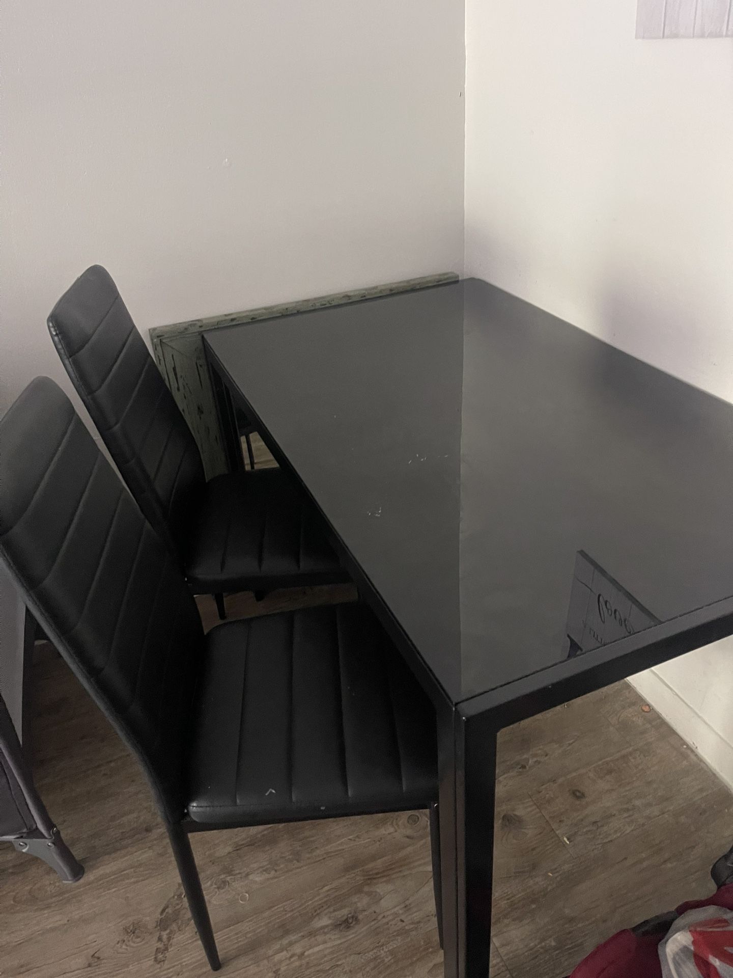 DINING TABLE WITH 4 CHAIRS