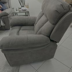 Comfy Recliner Chair 