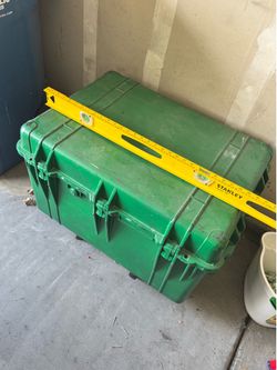 Large pelican case