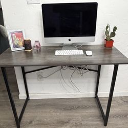47 Inch Foldable Computer Desk
