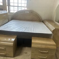 BEDROOM SET KING SIZE MATTRESS AND BOX SPRING  Headboard Metal Frame Dressers And Mirror Chest To Nightstand Free Delivery 🚚 