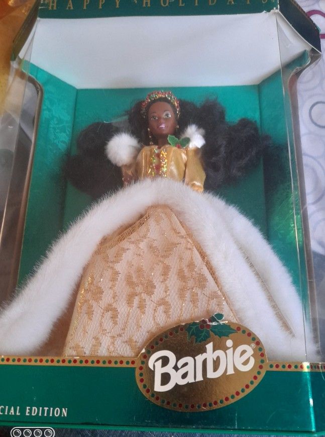 HOLIDAY BARBIES 