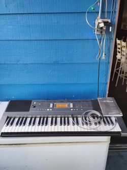 Yamaha PSR-E353 Keyboard
