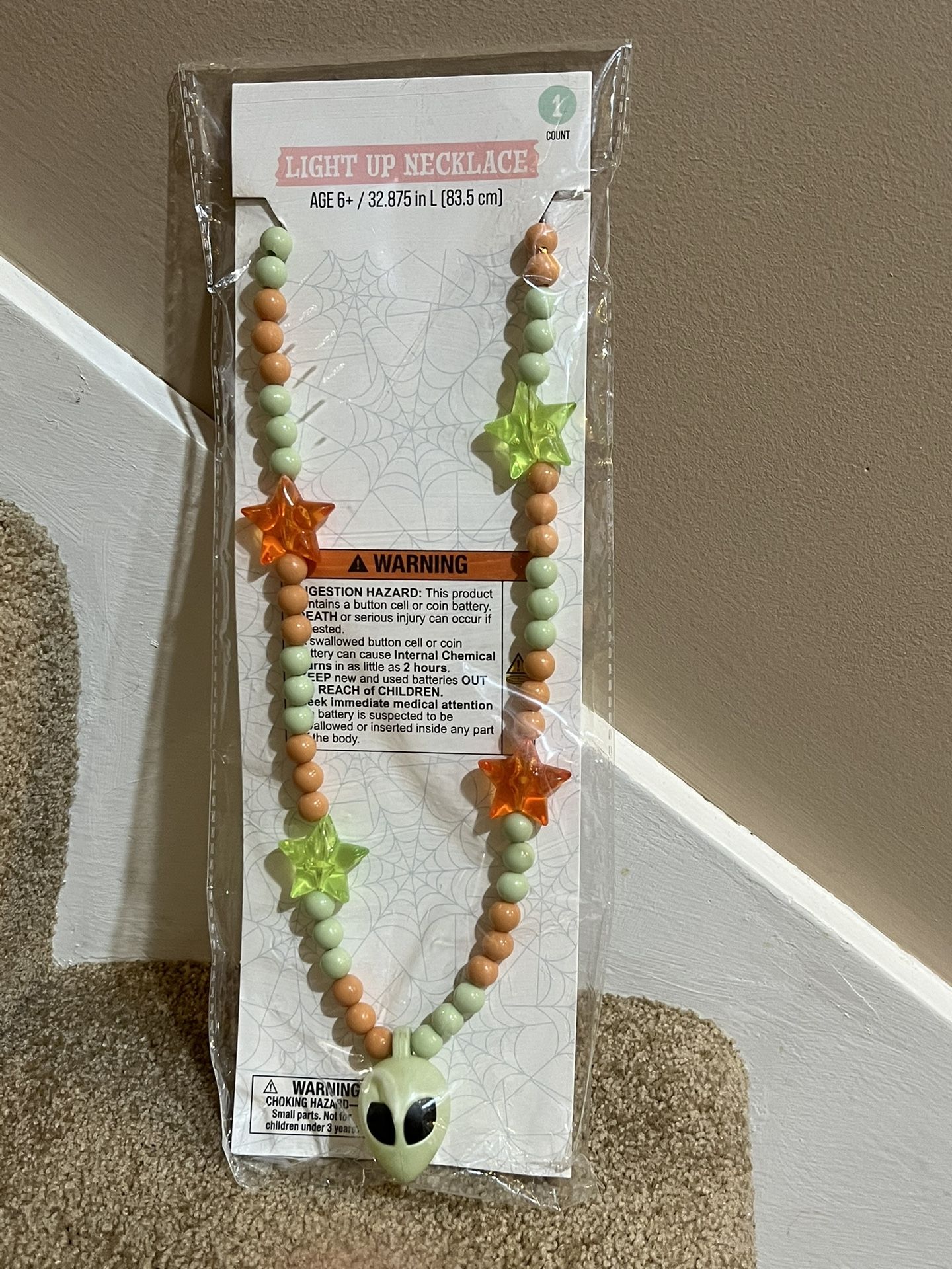 Halloween light up Necklace Alien 35” long New costume accessories