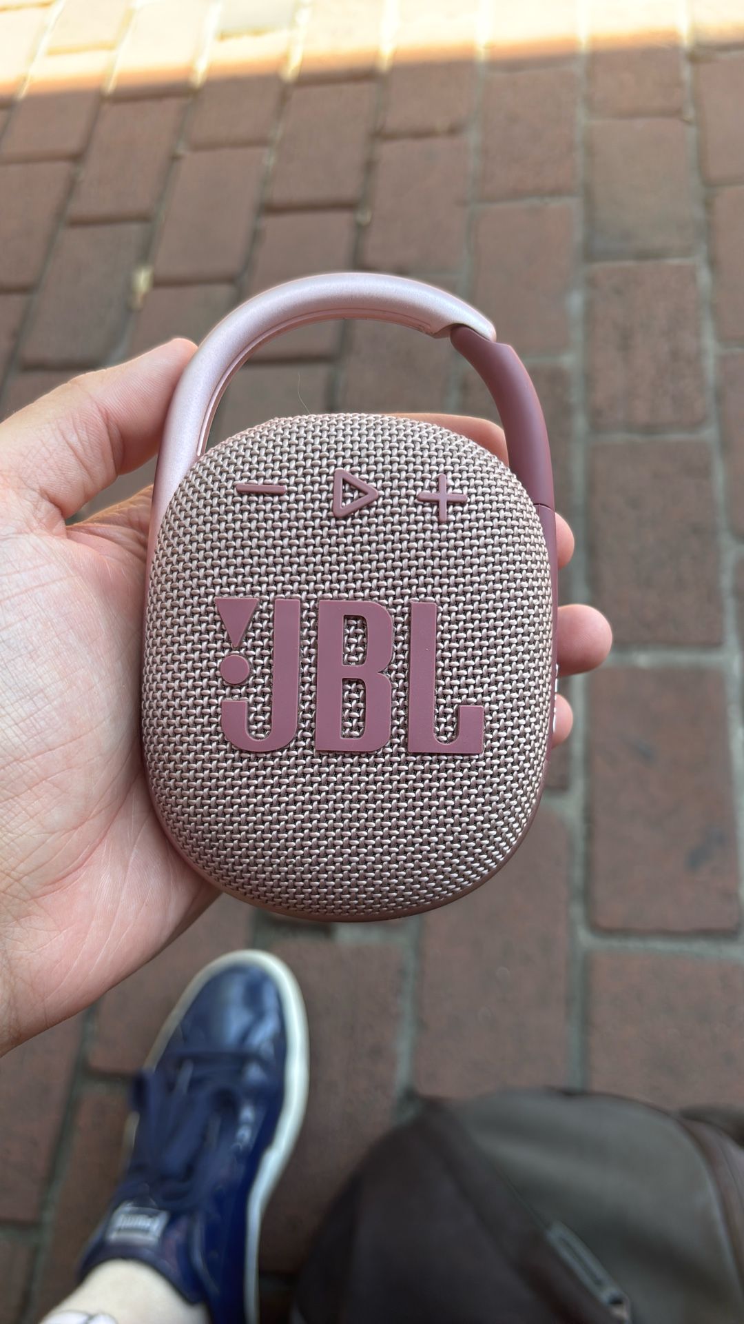 JBL Clip 4 Speaker