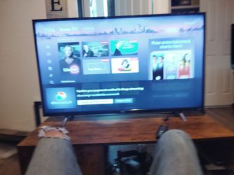 43 inchTCL roku T.V.