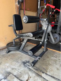 Titan Leg Curl/Leg Extension