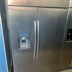 Samsung 48” Built In refrigerator Smart WiFi