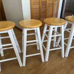 Round stool chair (1ft flat top, 2ft length).