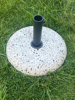 CONCRETE ROUND UMBRELLA BASE