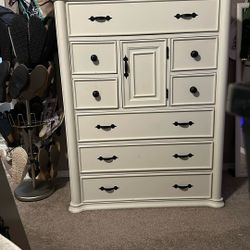 White bedroom furniture