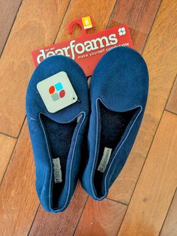 Dearfoams slippers, brand new, size 8 women's navy blue indoor quilted house shoes