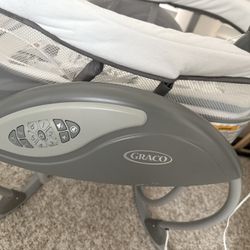 Graco DuoGlider Bassinet