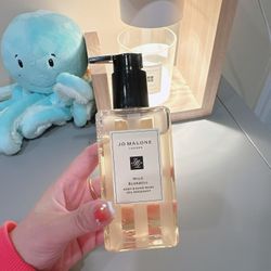 Jo Malone Wild Bluebell Body Wash/ NEW/