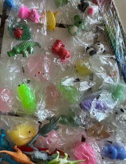 NEW- Finger Prize Toys for Children