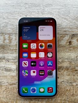 iPhone 13 128 GB unlocked