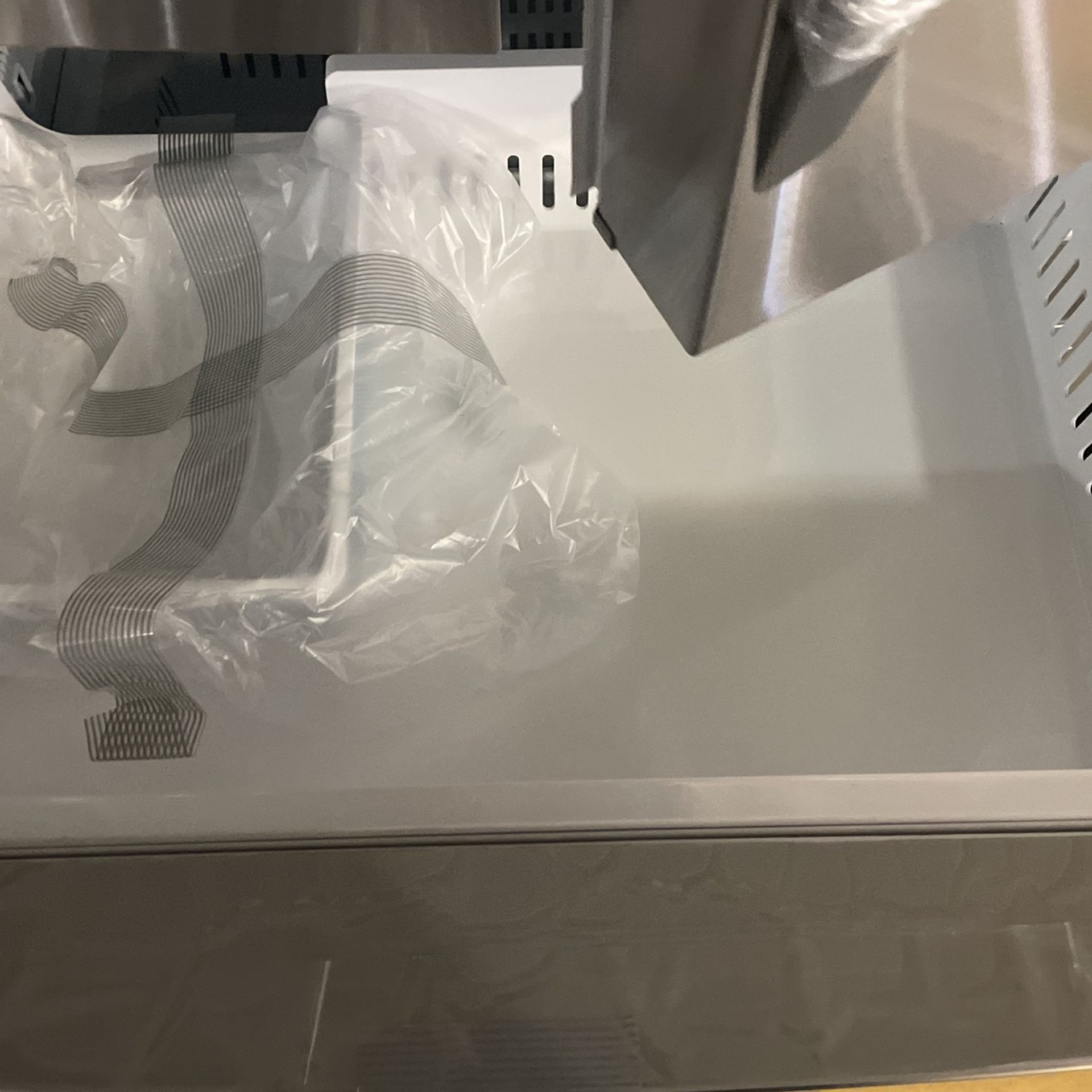 Stainless Steel Four Door Refrigerator With Craft Ice💢💢