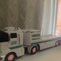 Collector. Edition 2011 Set Hess Toy Truck And Rack Car 