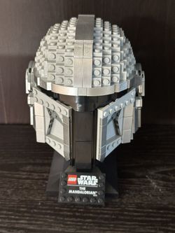 LEGO Star Wars: The Mandalorian Helmet Built and Complete (75328)