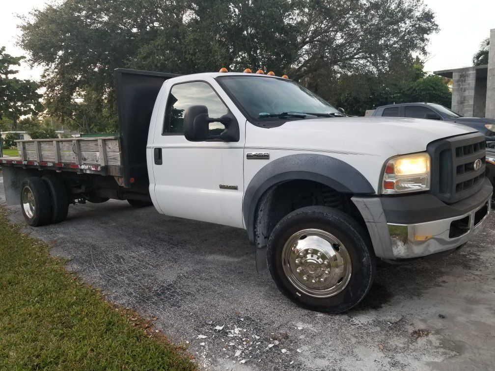 Ford f450 diesel 2006 clean title 100 mille only