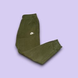 Nike sportswear club fleece tapered sweatpants olive green men’s medium 