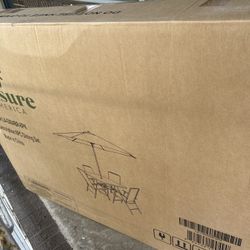 Leisure America Patio Set Unopened