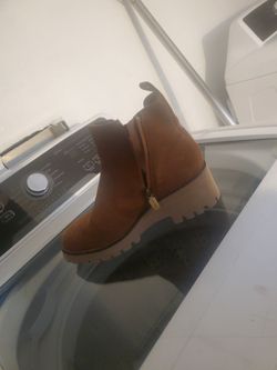 Blondo brown waterproof  zip-up