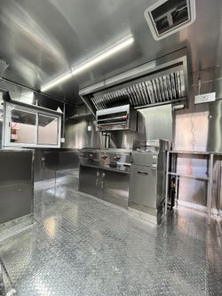 FOOD TRAILER 8X14FT