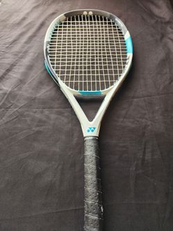 Yonex Astrel 105 tennis racket