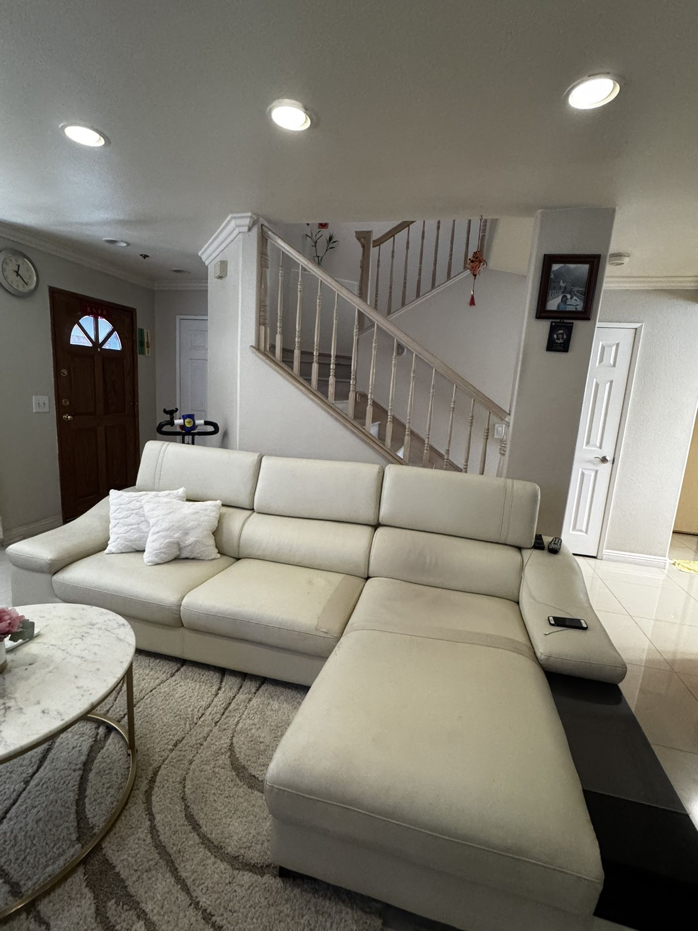 Sofa With Chaise