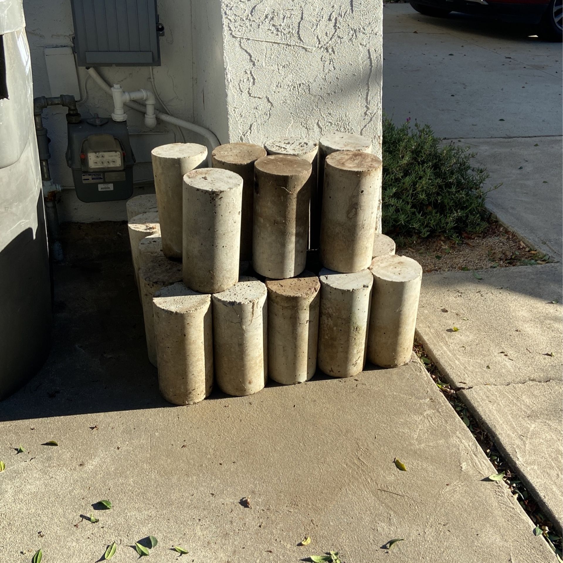 FREE CONCRETE BLOCKS for Sale in Oceanside, CA OfferUp