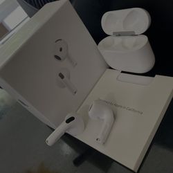 I am selling a pair of Apple AirPods 4 for $100 , 