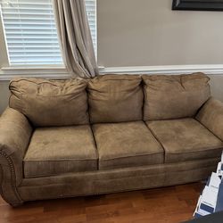 3 pc living room set w/ pullout bed