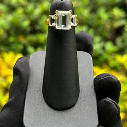 14k solid yellow gold ring CZ stones 8 CTW size 4.5