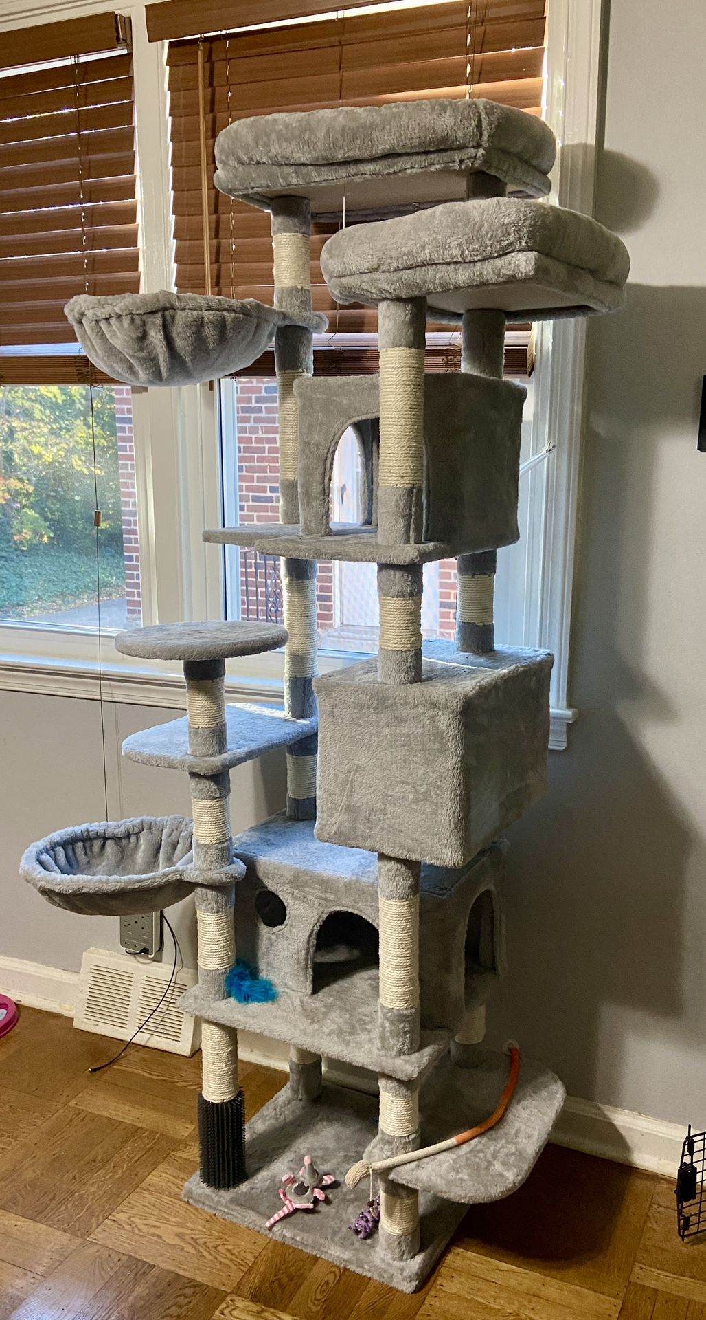 Cat Tree Tall Sturdy Multi Cat Tower - New