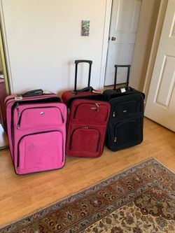 3 Carry On Luggages