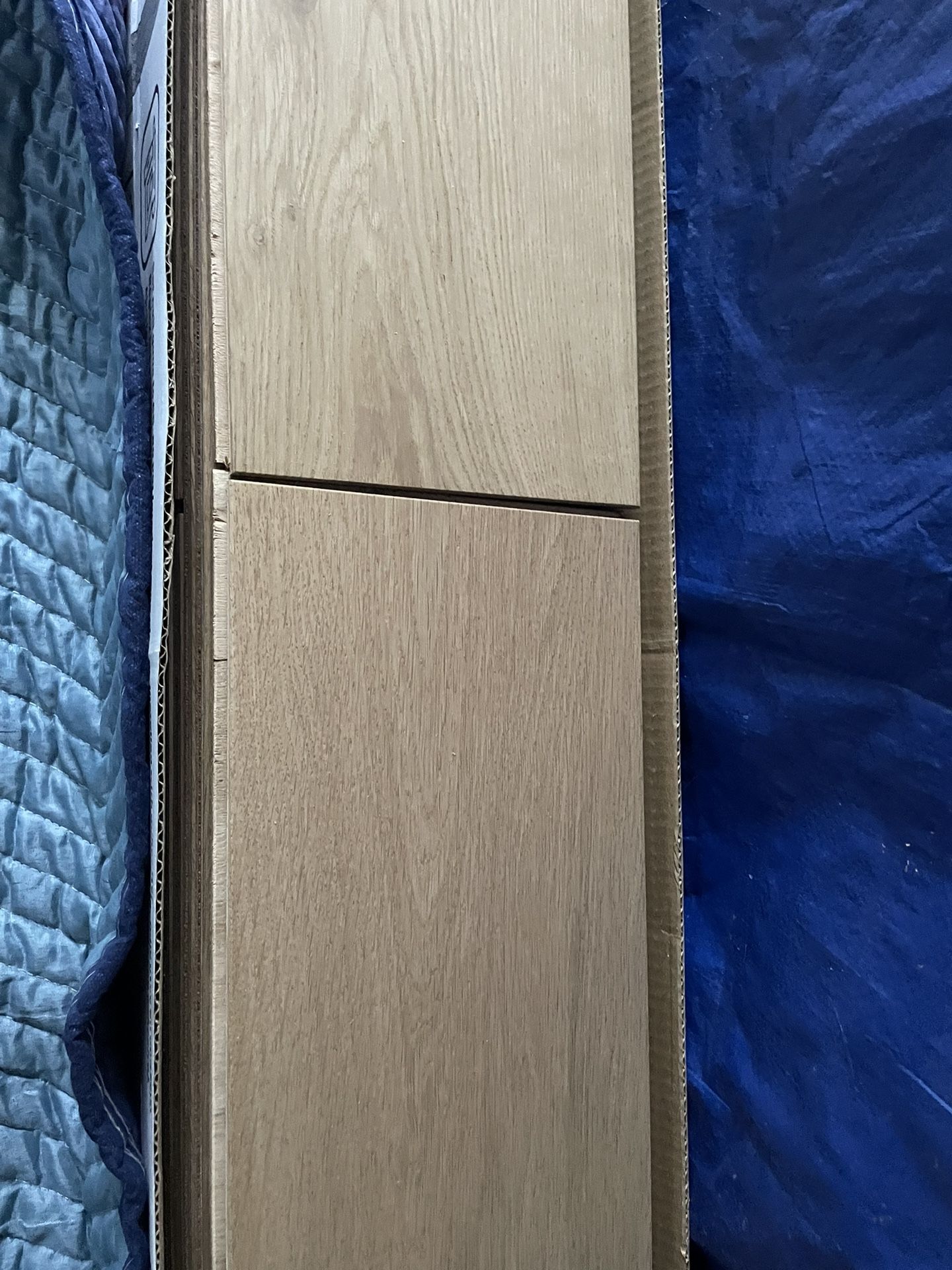 Engineered Hardwood Flooring! 100 Sq.ft! New!