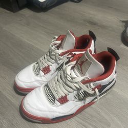 Jordan 4 Fire Red