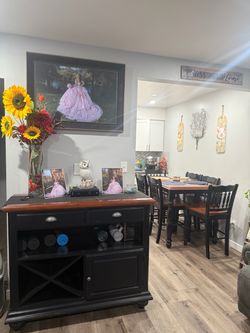 Table and Hutch