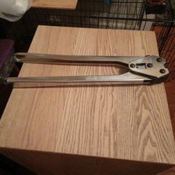 Uline 12 Industrial Strapping Tool 