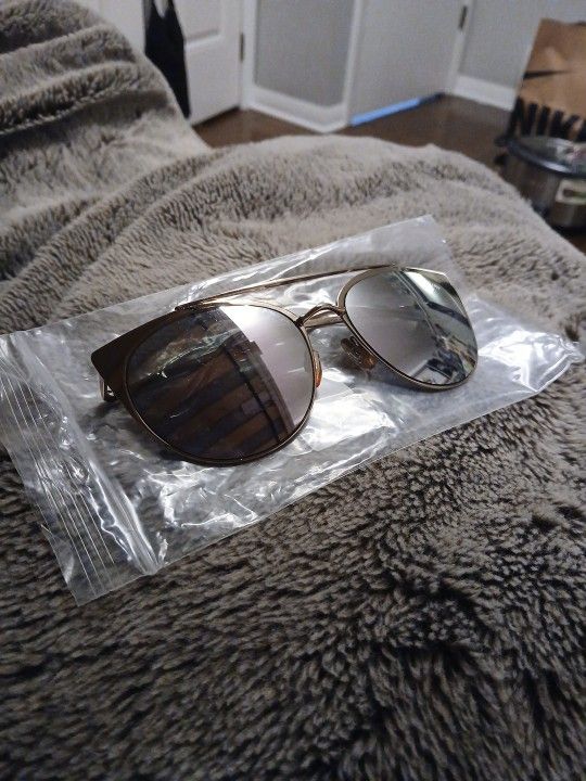 QUAY sunglasses