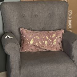 Futon And Accent Chairs