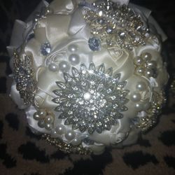 Bridal Bouquet And Tiara 