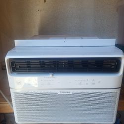 Toshiba 12000 BTU Air Conditioner 
