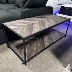 Coffee Table! $199 🩶⭐️