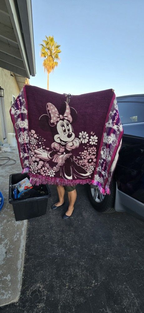 Disney Minnie Poncho