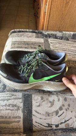 Nike trail running shoes size 9