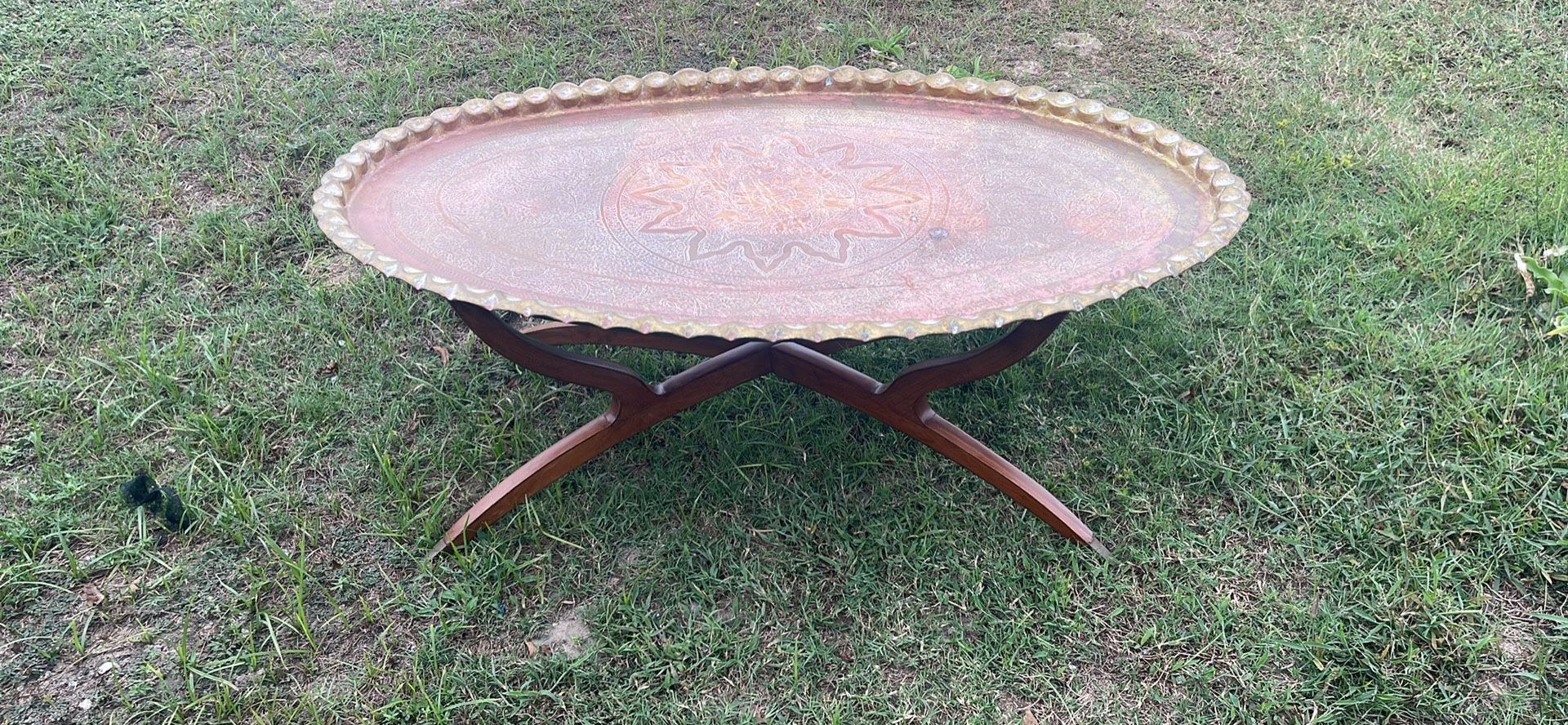 Moroccan try table