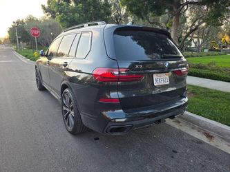 2022 BMW X7